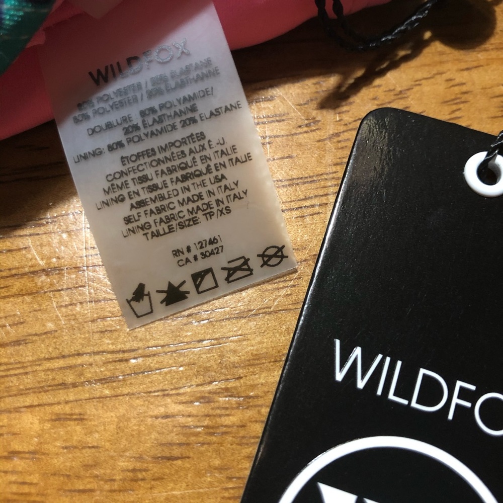 Final Price!!!!.  WildFox Swim NWT Women’s Flutter Emerald Top XS - Picture 8 of 10